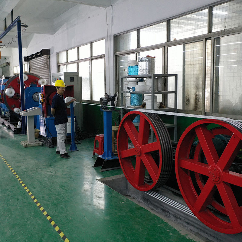 Kabel pengisian daya yang dapat disesuaikan tahan air yang disertifikasi UL untuk aplikasi listrik dengan opsi beberapa inti